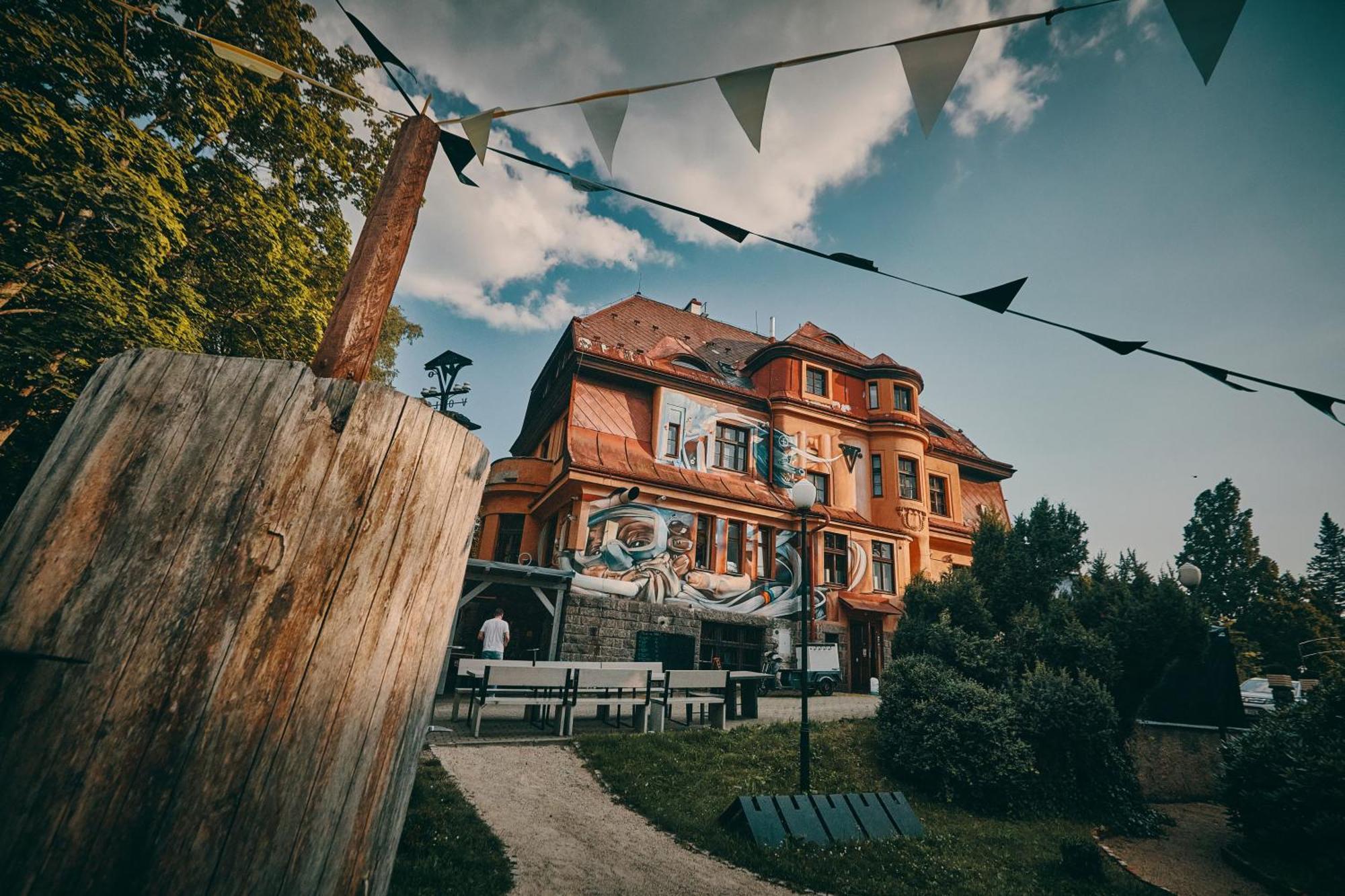 Penzion Pivovar Volt Jablonec nad Nisou Bagian luar foto